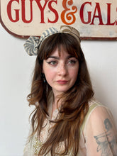 Cute Early 50’s Vintage Hat with a Side Pouf