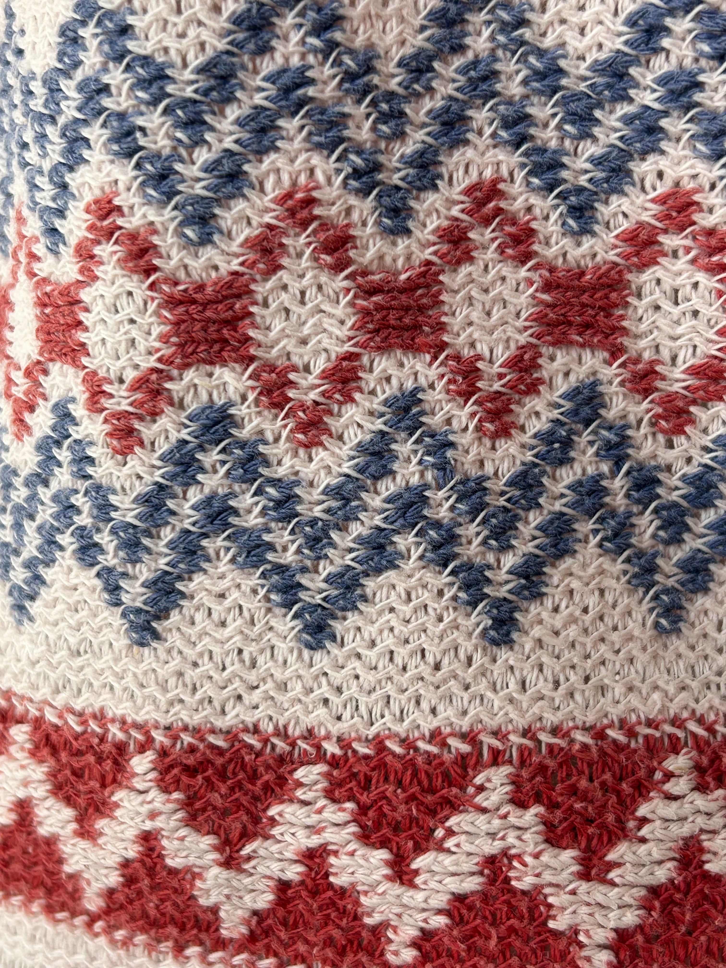 1940’s brick red & blue pullover