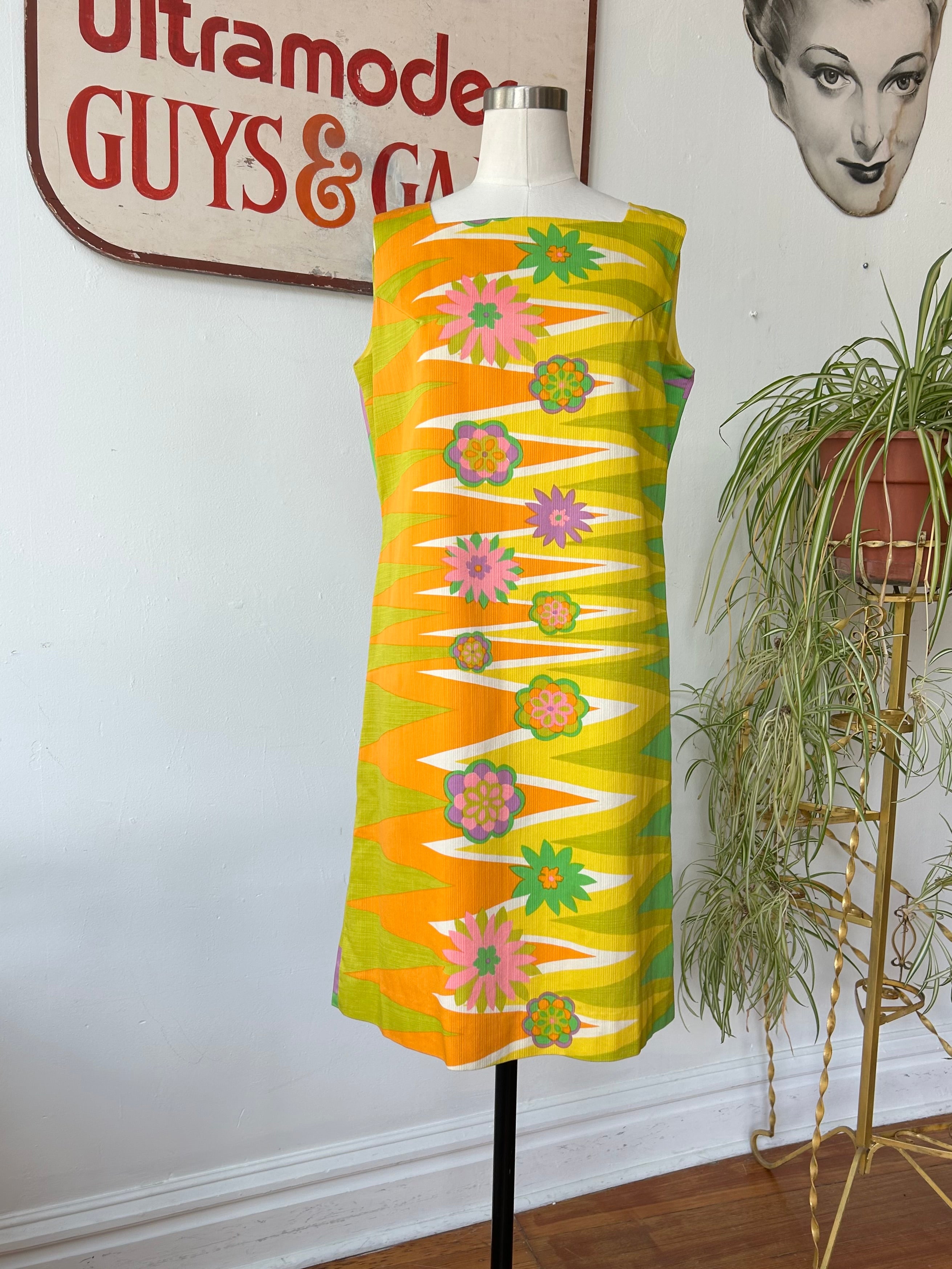 BrightlyColored 60’s Shift Dress