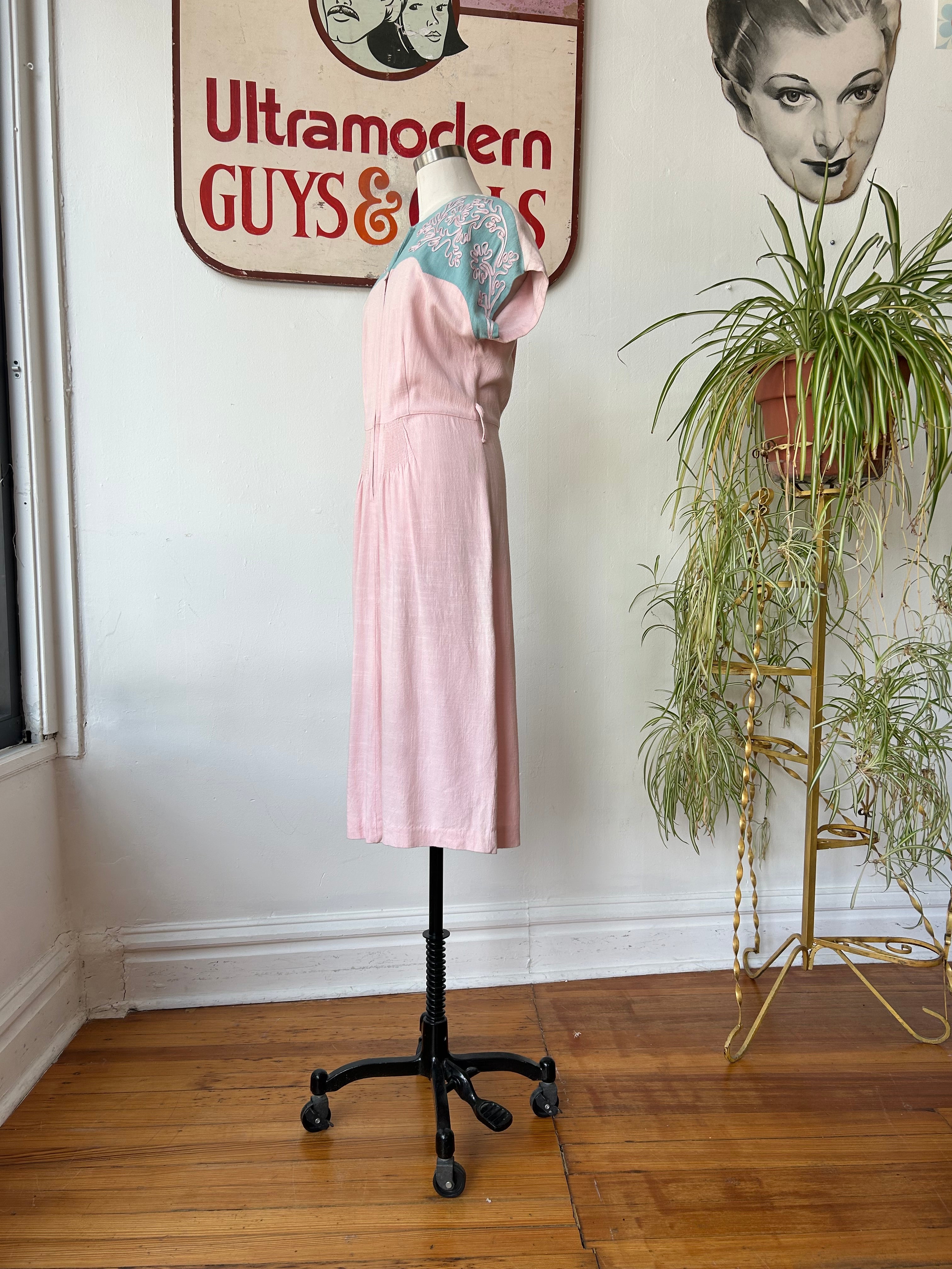 1940’s Pink & Blue Linen Dress