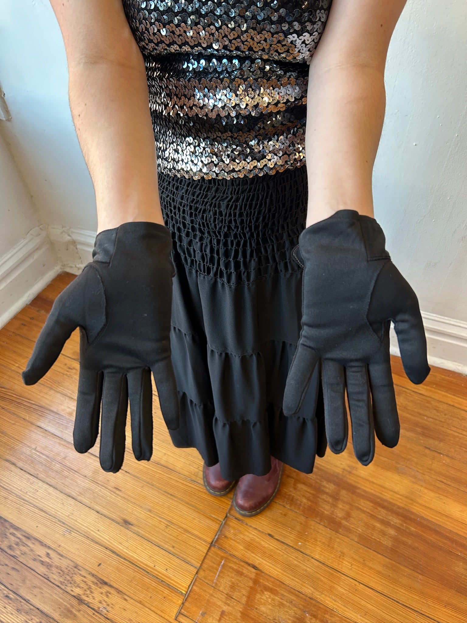 Black Gloves w/Silver Buckle