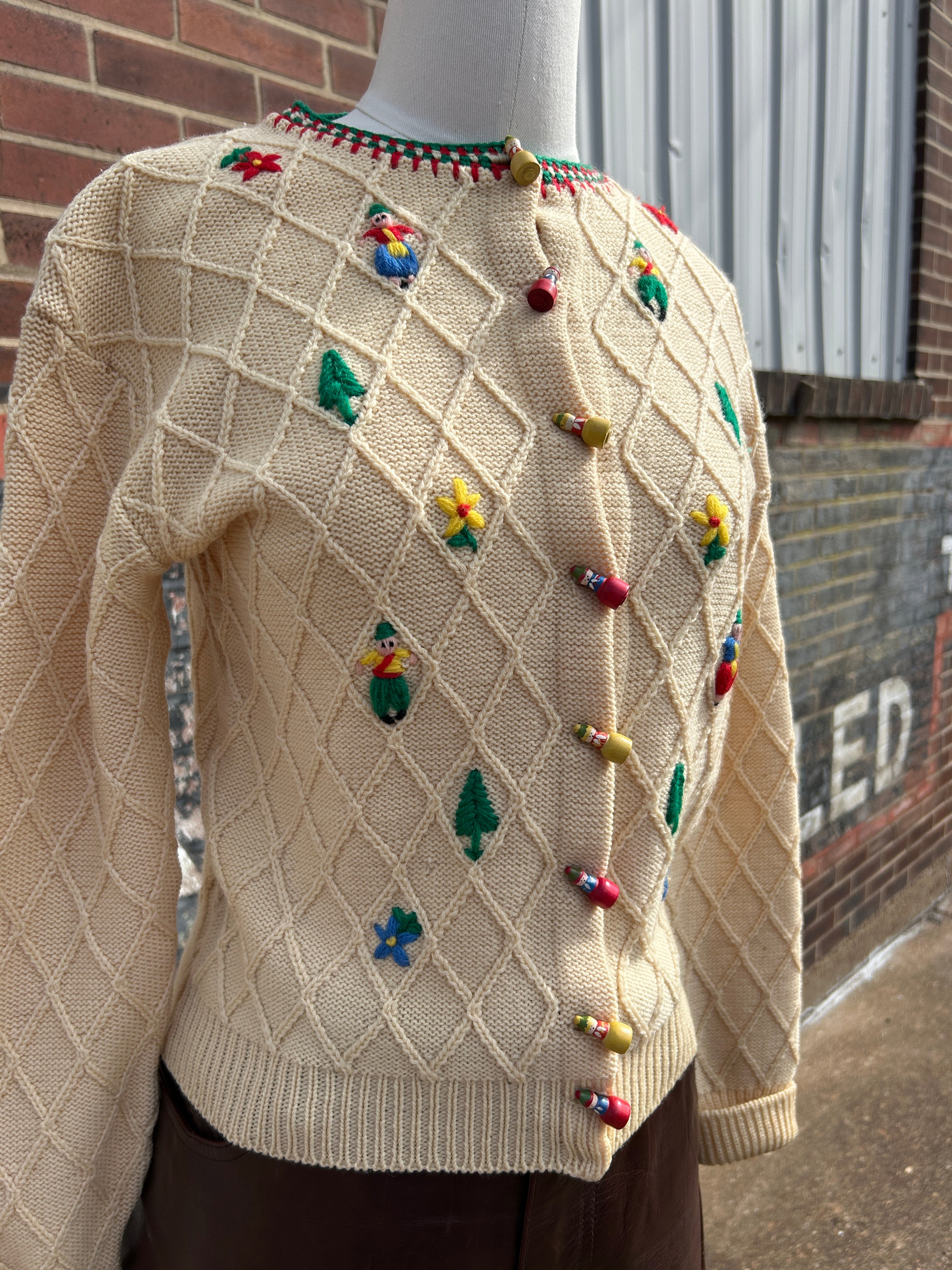 Super Cute Sweater w/Embroidered Designs