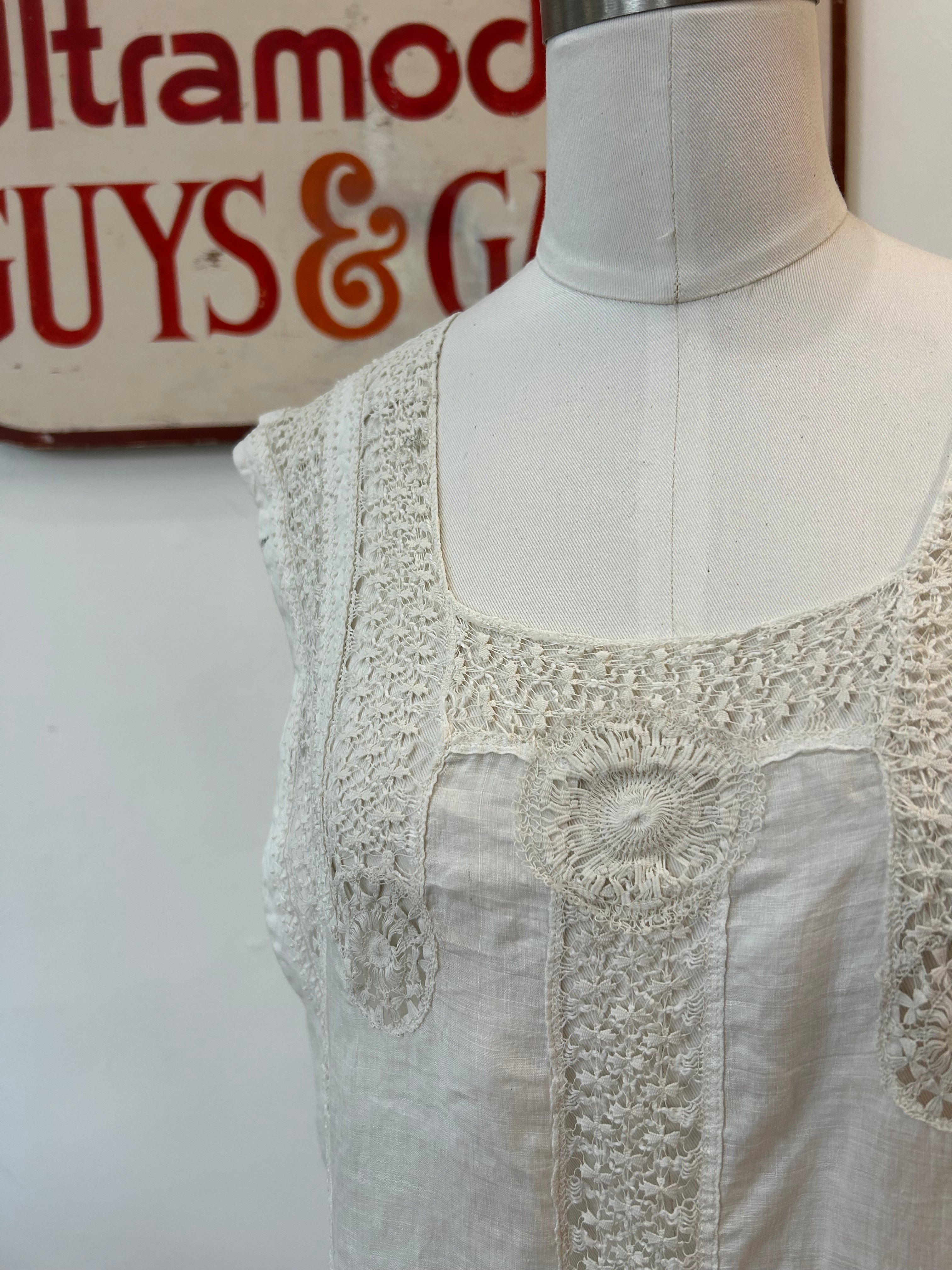 Early 1900’s Dress w/Lace