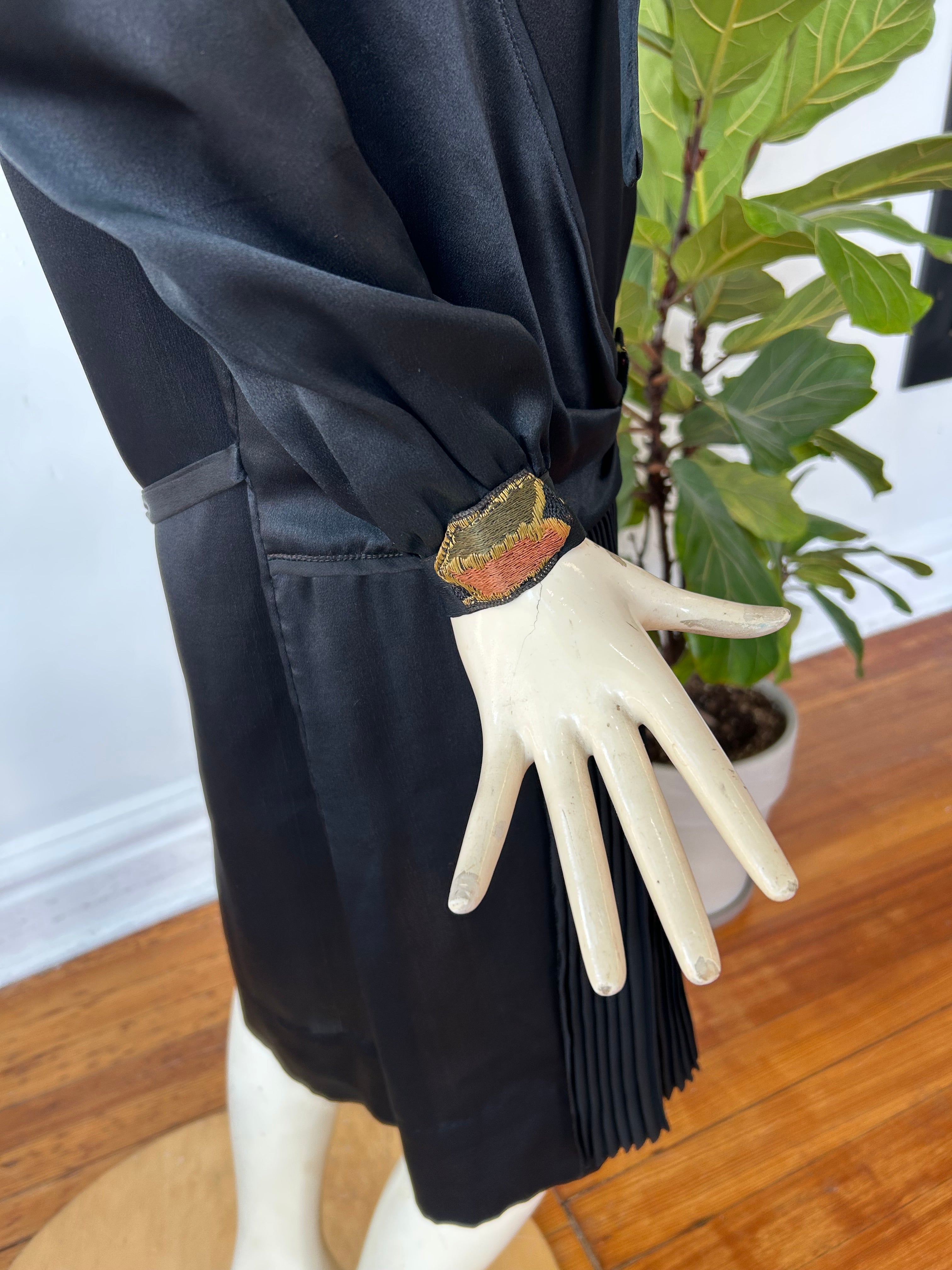 1920’s Dress w/Embroidered Details