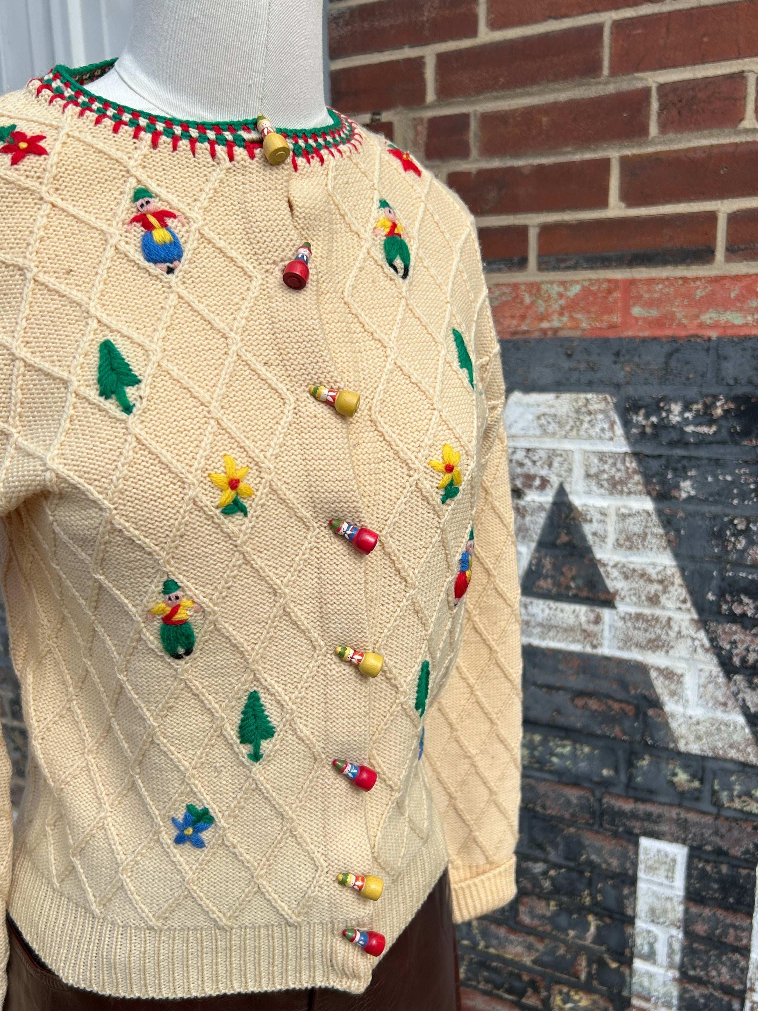 Super Cute Sweater w/Embroidered Designs