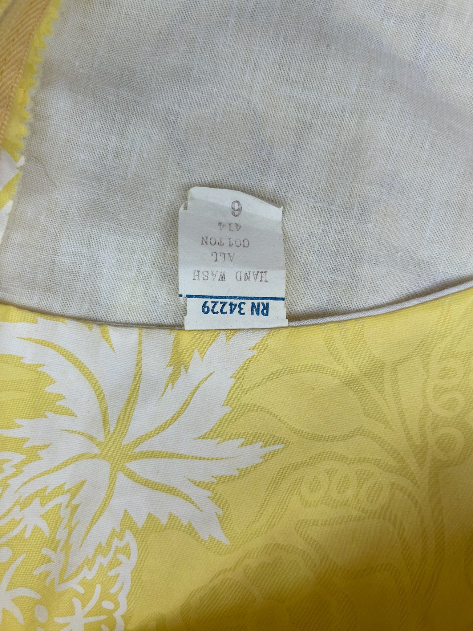 60’s Yellow Pineapple Print Shift Dress