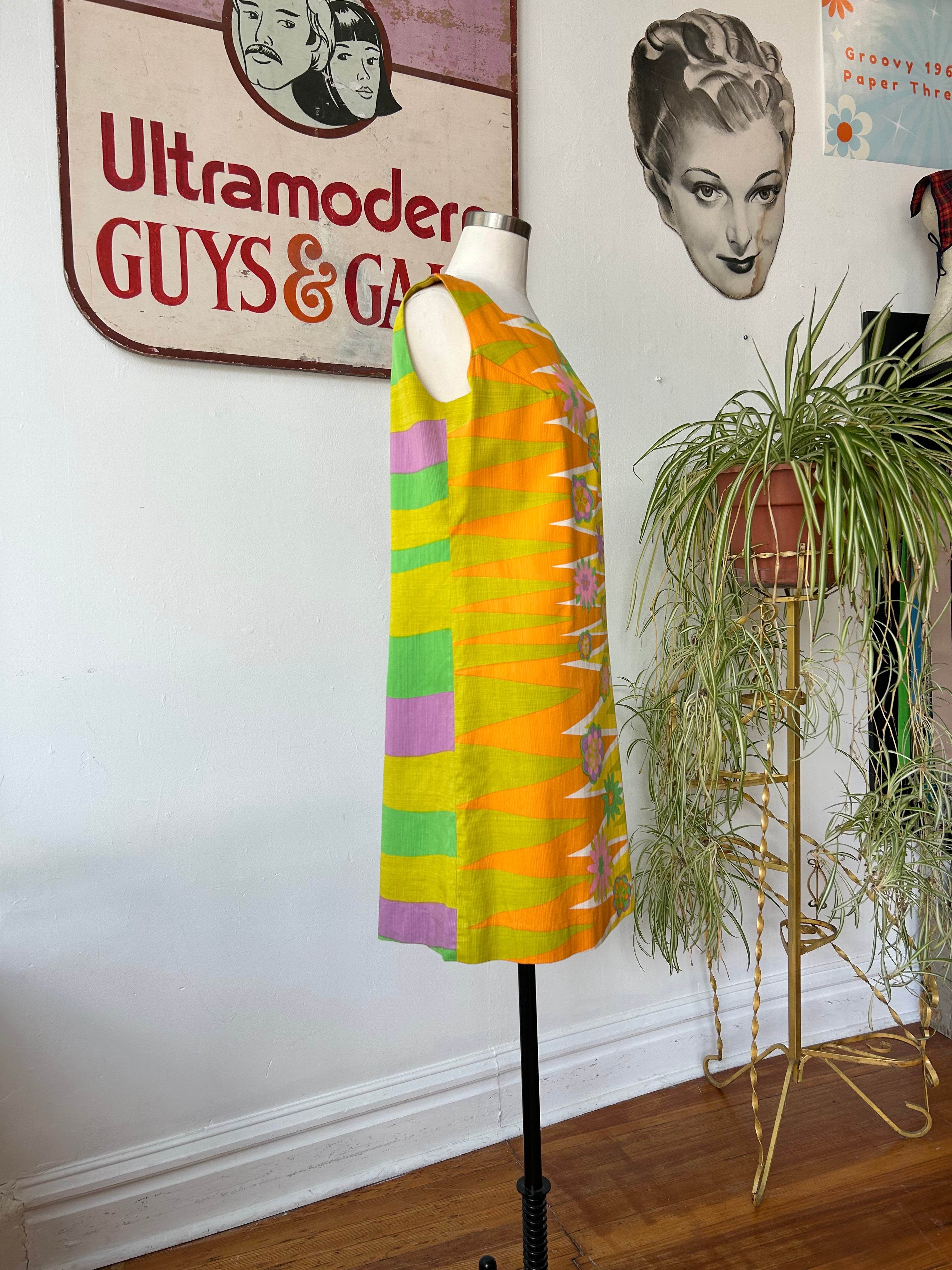 BrightlyColored 60’s Shift Dress