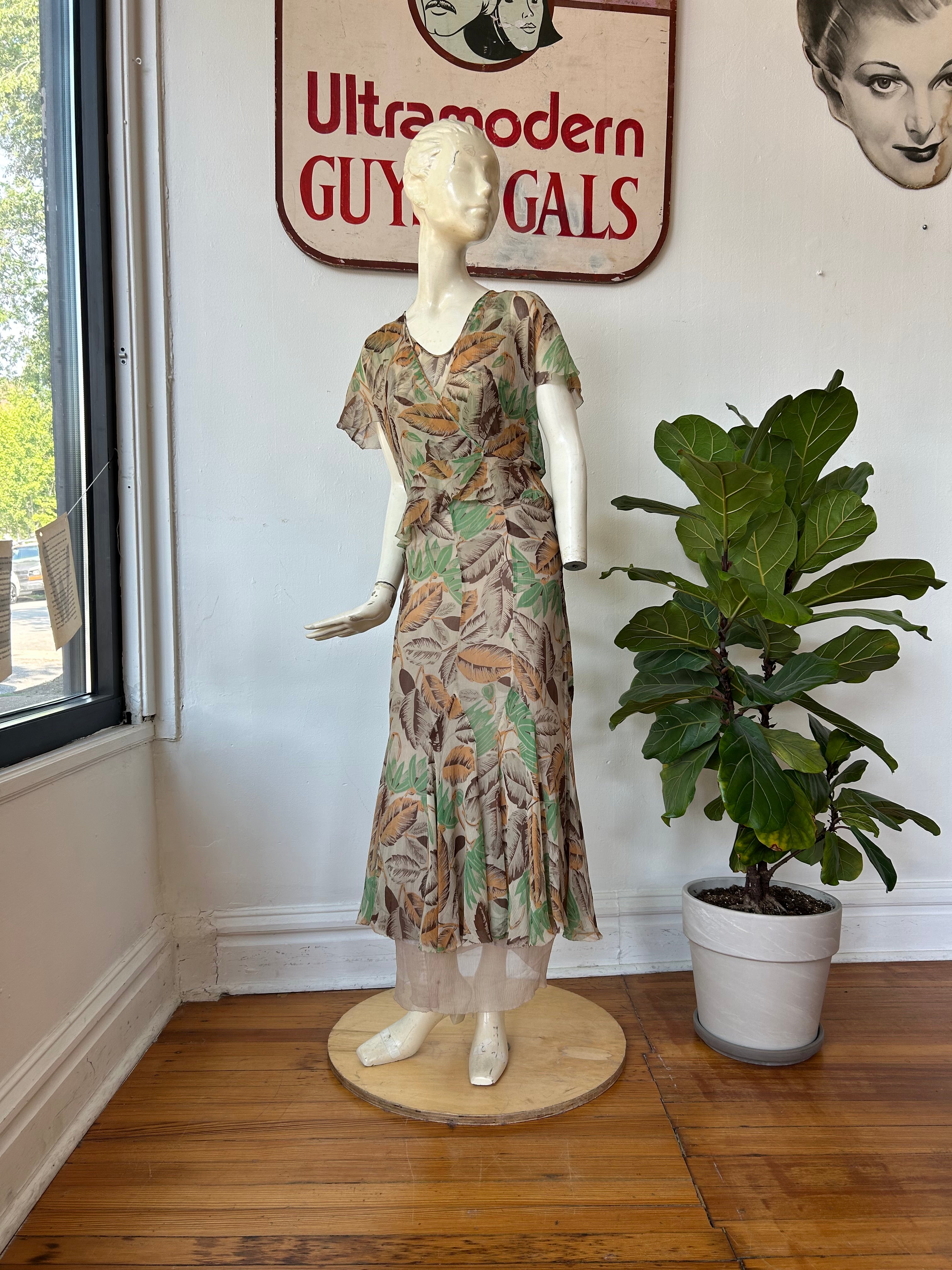 Amazing 1930’s 3 Piece Set
