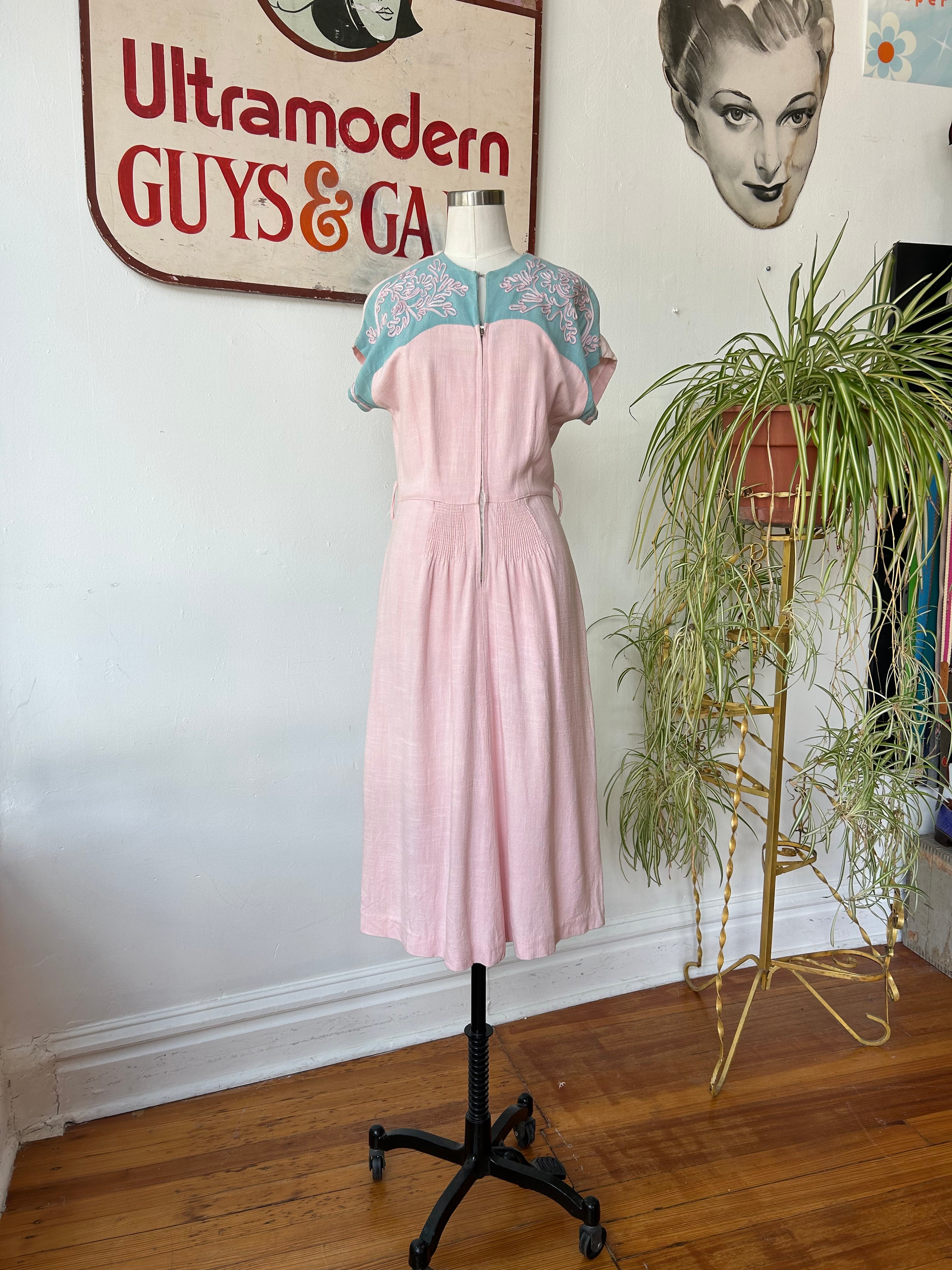 1940’s Pink & Blue Linen Dress