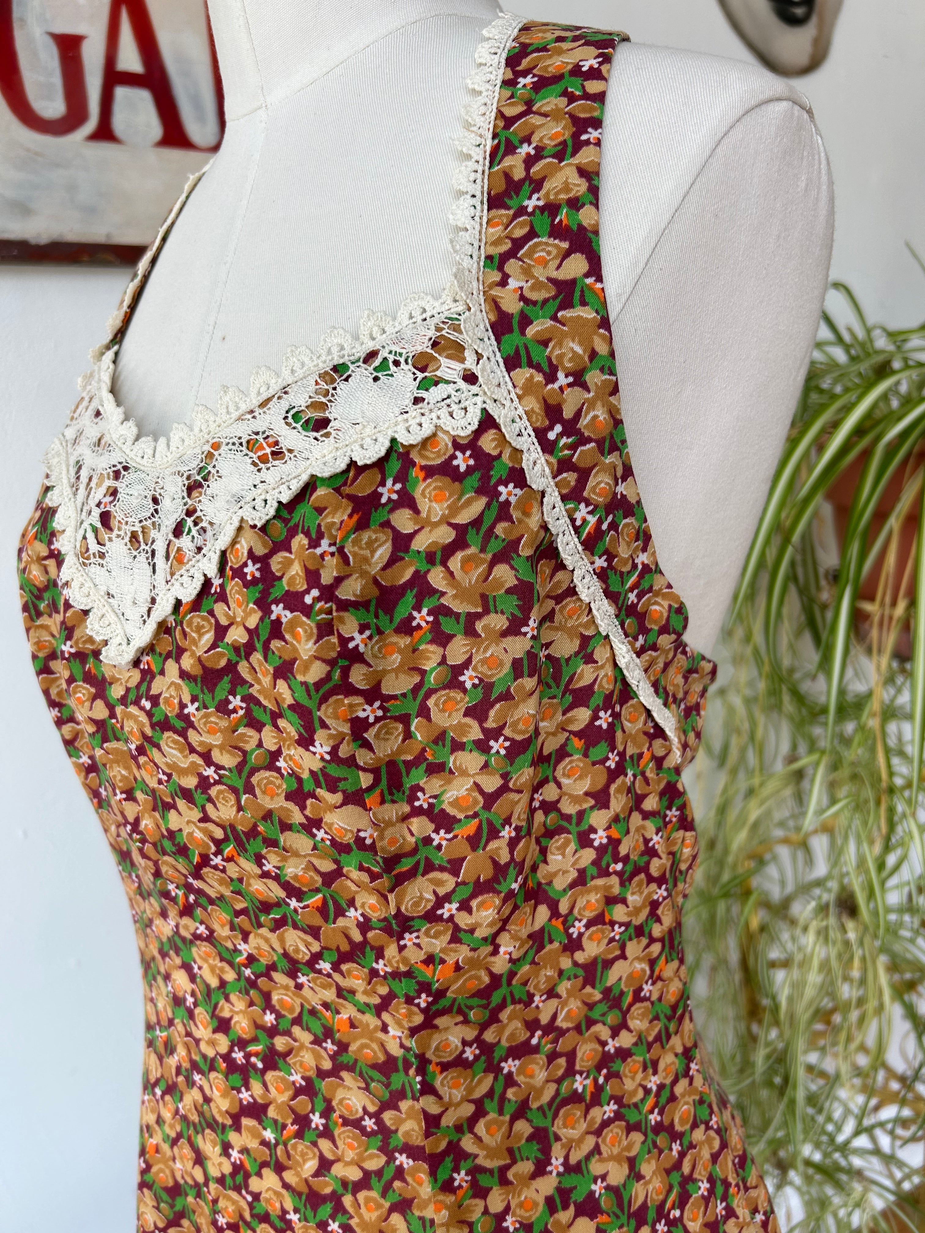 Sweet floral print halter dress