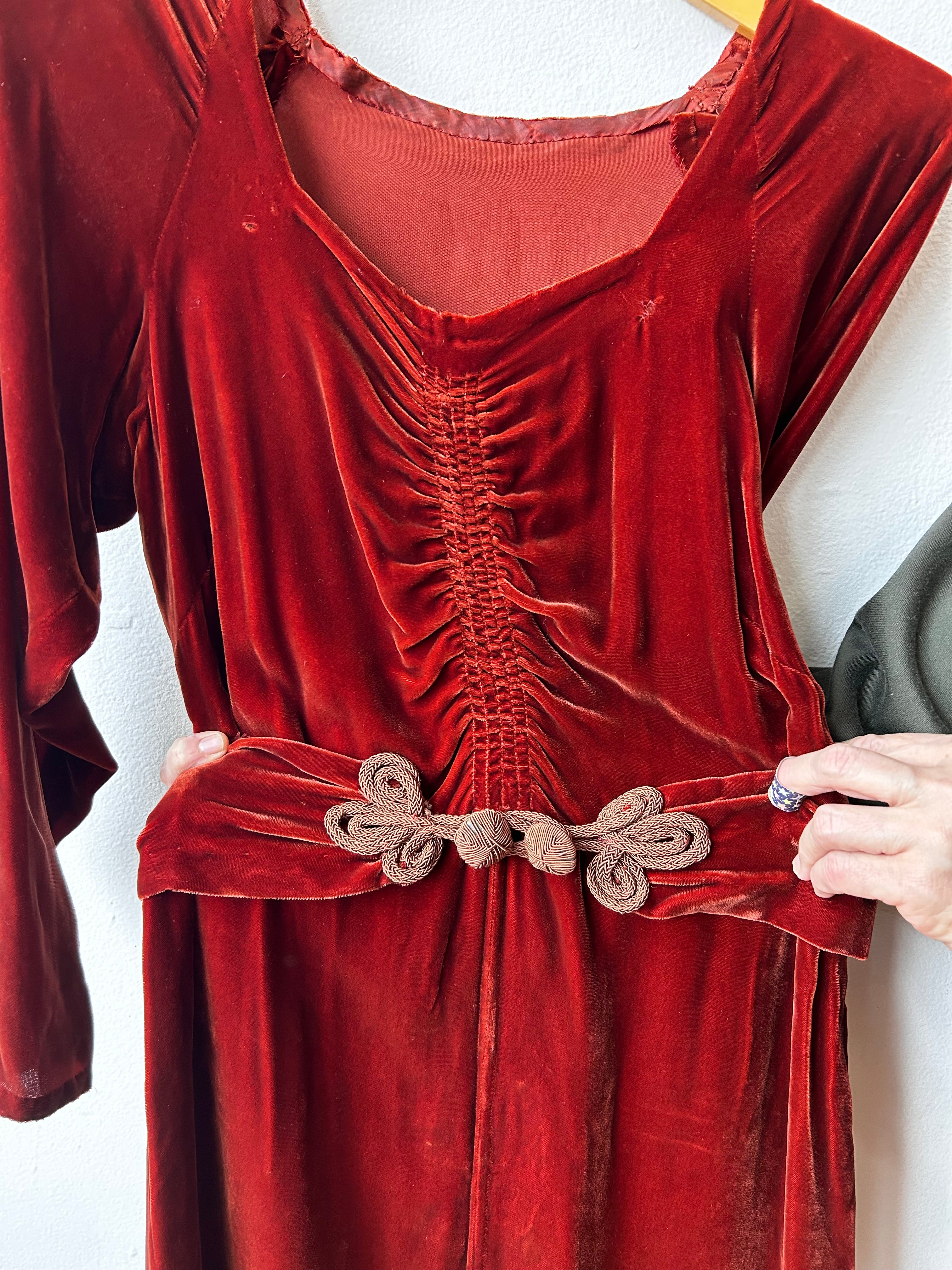 1930's Burnt Orange Velvet Dress AssassinVintage 1930's Burnt Orange Velvet Dress AssassinVintage