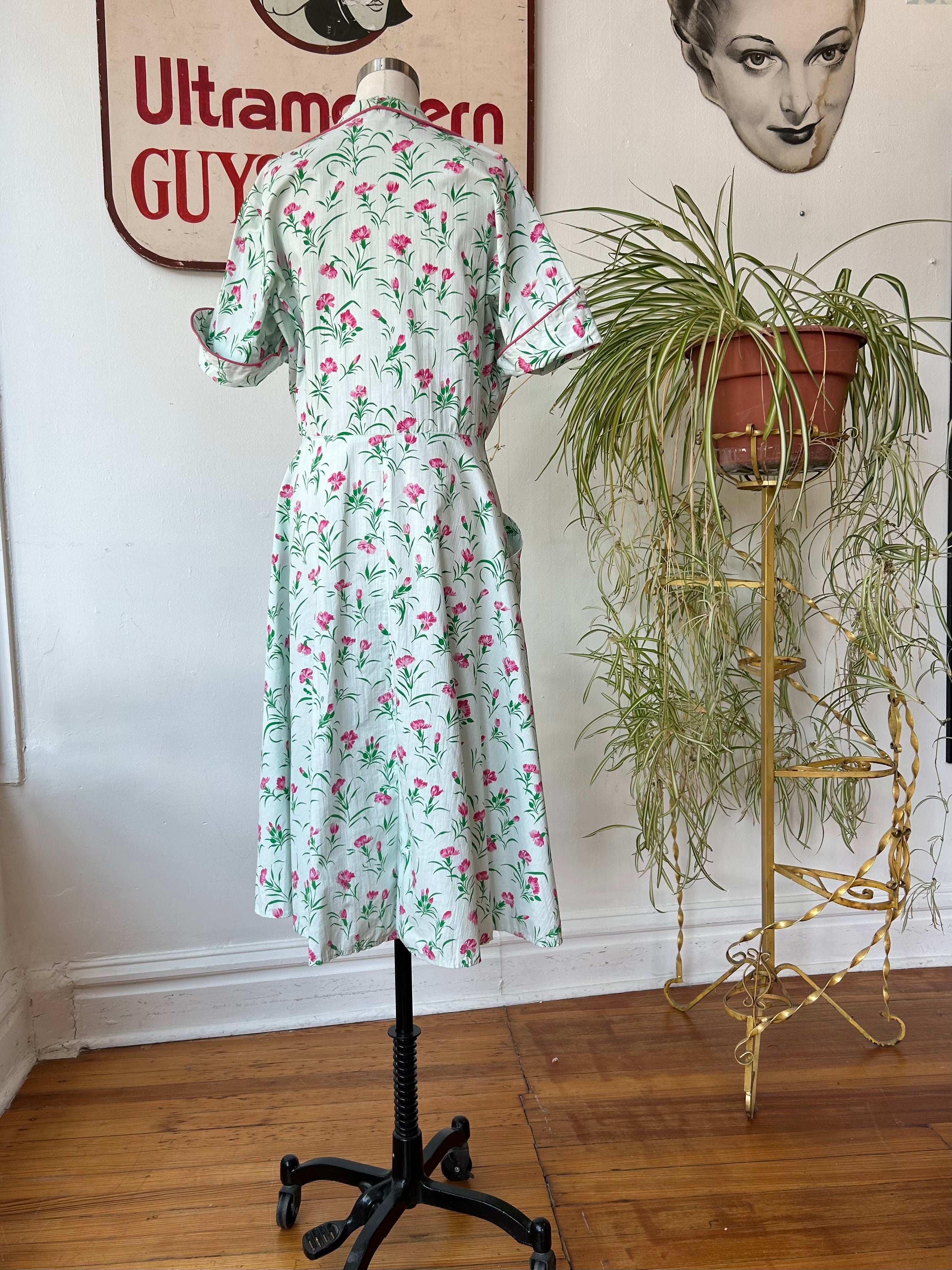 Pale Mint 1940’s Dress w/Pink Floral Print