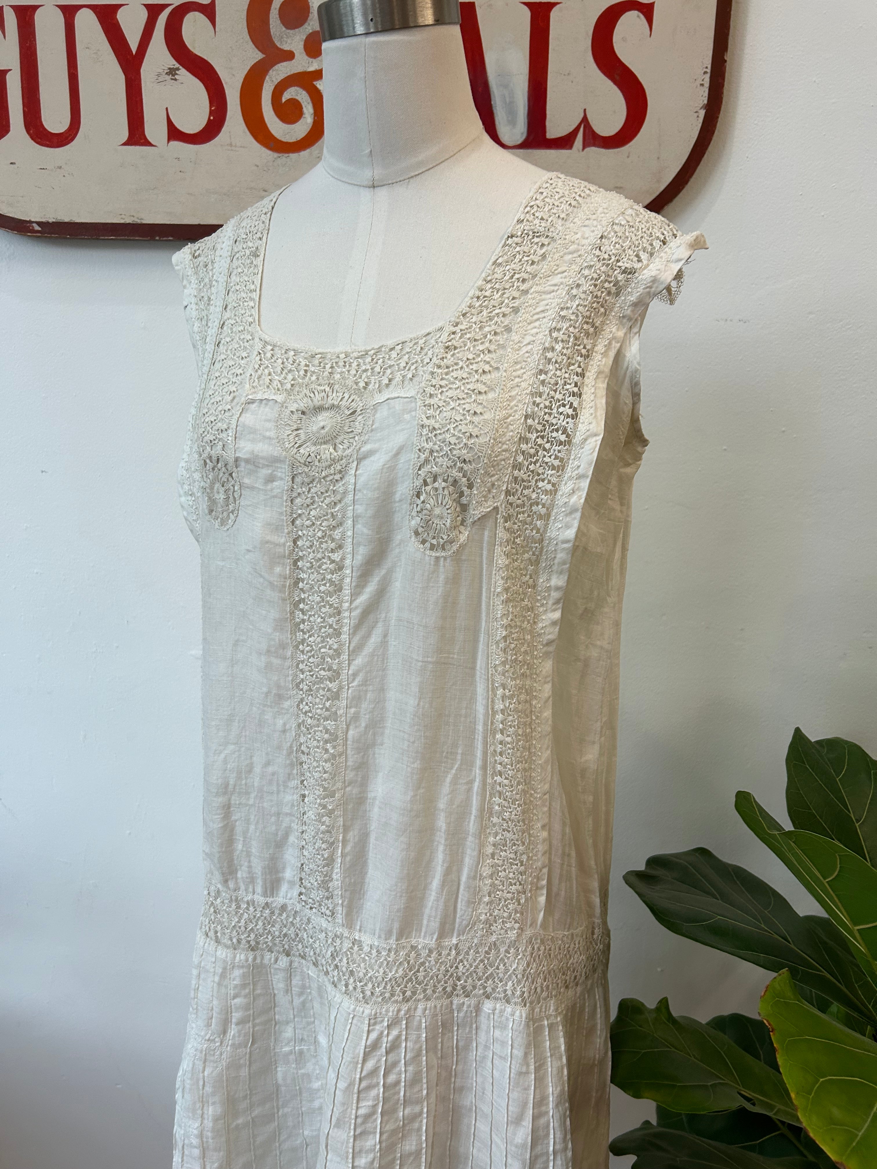 Early 1900’s Dress w/Lace