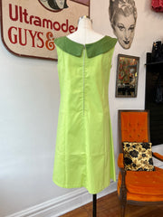 Sweet 60’s Lime Green Dress w/Daisies