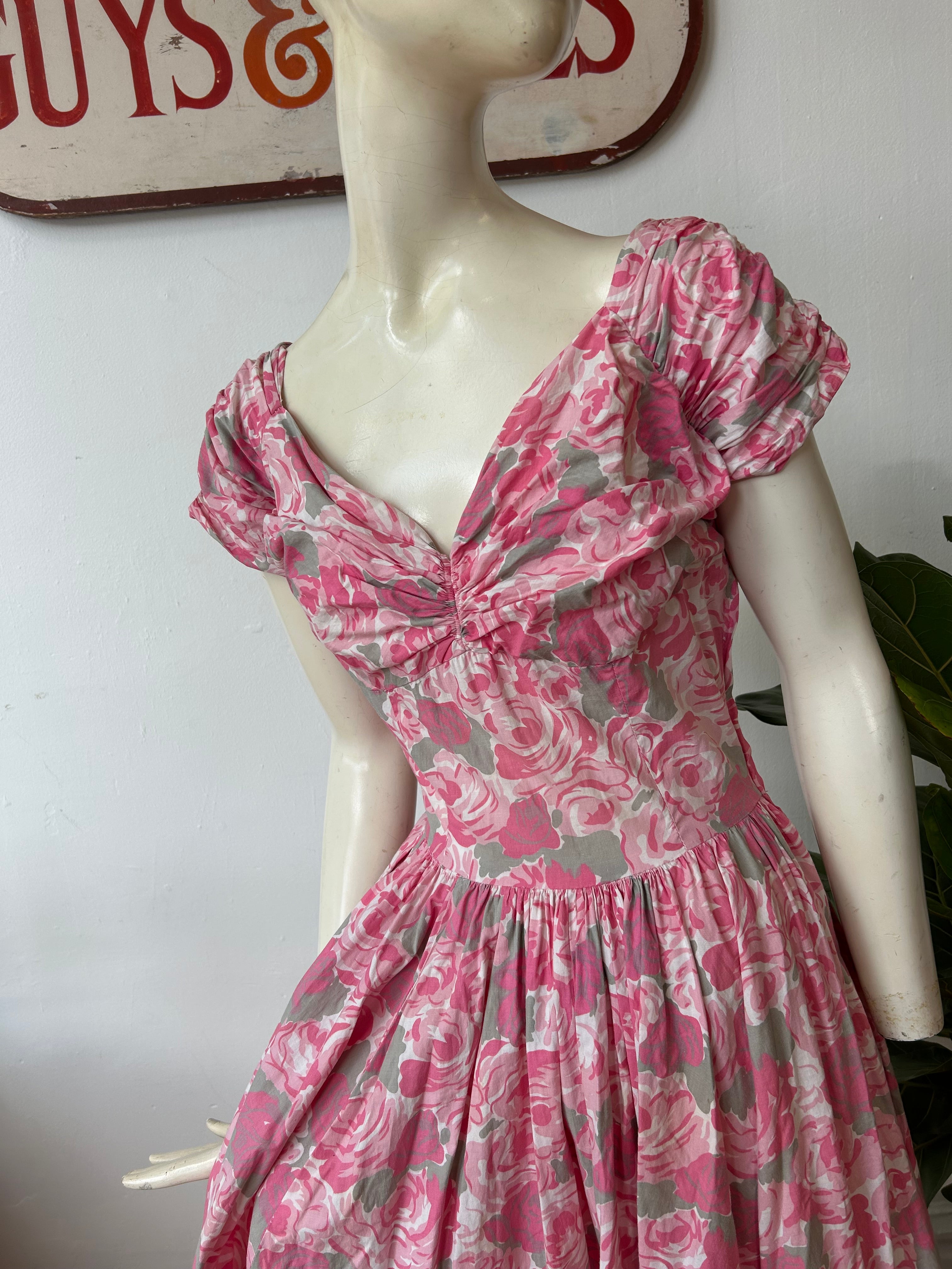 1950’s Pink Floral Full Skirt Dress