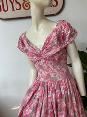 1950’s Pink Floral Full Skirt Dress