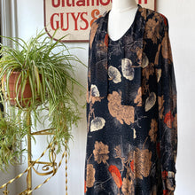 Load image into Gallery viewer, 70’s Flowy Black Print Dress
