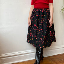 Load image into Gallery viewer, 50’s Black Confetti Floral Print Skirt
