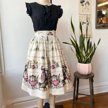Load image into Gallery viewer, Novelty Print Skirt
